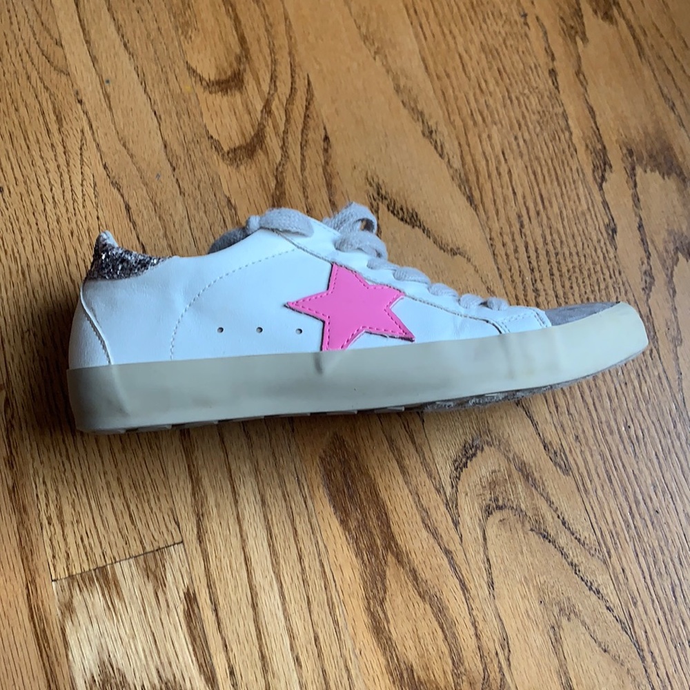 Girls shu shop star sneakers size 3